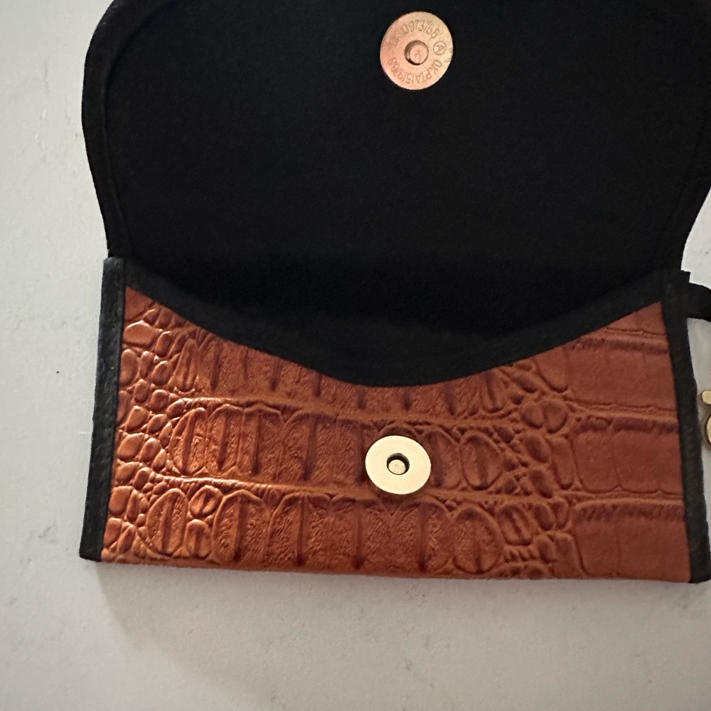 MS Makeup Junkie Bags Crocodile Texture Sunglasses Case- limited edition - Picture 3 of 3